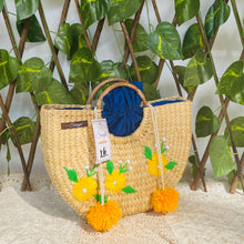 Load image into Gallery viewer, U-Shaped Woven Closing Summer Bag