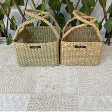 Load image into Gallery viewer, Saanjh Golden Grass Gift Hamper Basket - L