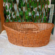 Load image into Gallery viewer, Maga Wicker Baby CarrierKishti WH