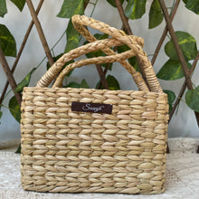 Load image into Gallery viewer, Saanjh Golden Grass Gift Hamper Basket - S