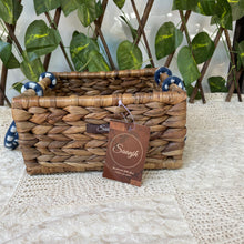 Charger l'image dans la galerie, Panier-cadeau Regal à double poignée en paille ombragée