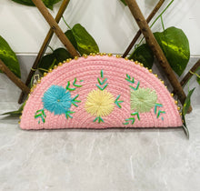画像をギャラリービューアに読み込む, Wicker Straw Handwoven Clutch | Hand-embroidered | Saanjh Exclusive (BIG)