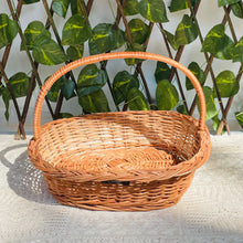 Load image into Gallery viewer, Maga Basket Wicker Square Shape with Handle