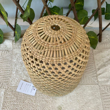 Load image into Gallery viewer, Golden Grass Lampshade Pendant Shape