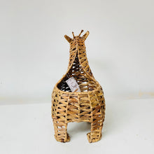 Load image into Gallery viewer, Shaded Straw Giraff Basket