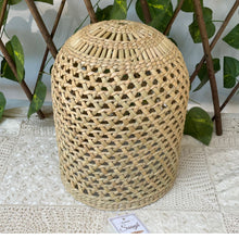 Load image into Gallery viewer, Golden Grass Lampshade Pendant Shape