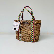 Load image into Gallery viewer, Shaded Straw Gift Bag