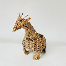 Load image into Gallery viewer, Shaded Straw Giraff Basket