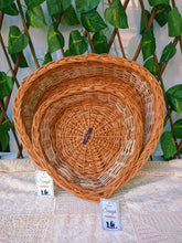 Load image into Gallery viewer, Maga Wicker HEART SHAPE PAAN ( LARGE )