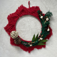Load image into Gallery viewer, All-Natural Macrame Dried Flower Christmas Wreath
