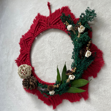 Load image into Gallery viewer, All-Natural Macrame Dried Flower Christmas Wreath