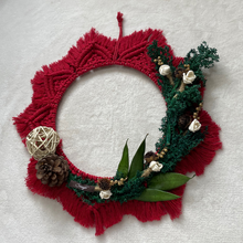 Load image into Gallery viewer, All-Natural Macrame Dried Flower Christmas Wreath