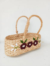 Lade das Bild in den Galerie-Viewer, Golden Grass Embroidery Basket