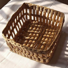 Load image into Gallery viewer, Kauna Straw Handwoven Indoor Planter Sleeve