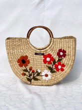 Lade das Bild in den Galerie-Viewer, Floral Embroidery Kauna Handwoven Handbag, Tiffin Bag