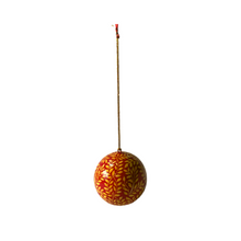 Lade das Bild in den Galerie-Viewer, Paper Mache Bauble Red - Pack of 5