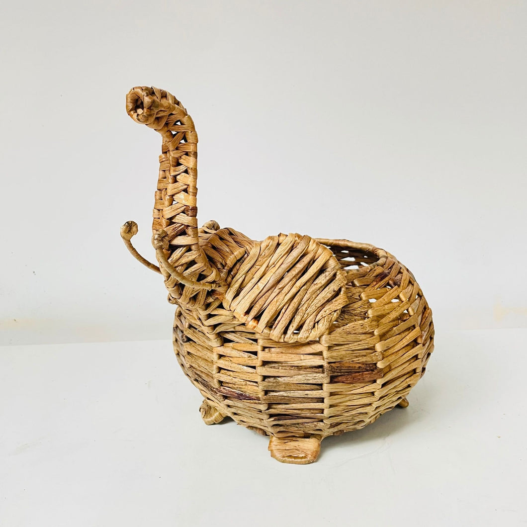 Saanjh Shaded Straw Elephant basket