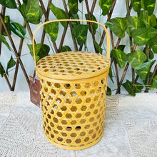 Lade das Bild in den Galerie-Viewer, Bamboo Cane Handicraft Tall Gift Container Box with Lid and Handle
