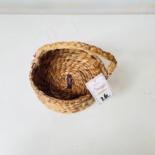 画像をギャラリービューアに読み込む, Shaded Straw Essential Basket
