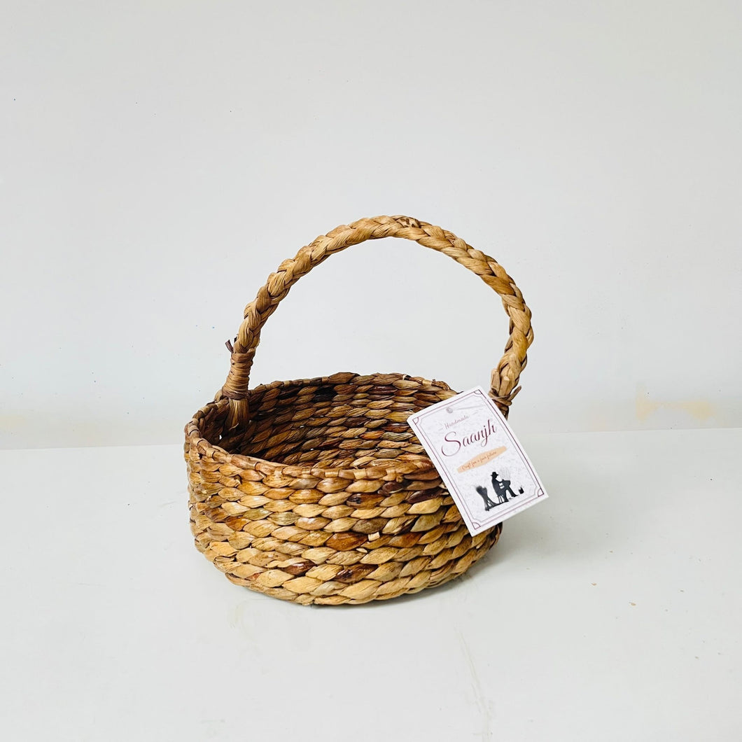 Shaded Straw Essential Basket