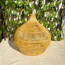 Lade das Bild in den Galerie-Viewer, Bamboo  Lamp
