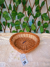 Load image into Gallery viewer, Maga Wicker HEART SHAPE PAAN ( SMALL )
