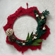 画像をギャラリービューアに読み込む, All-Natural Macrame Dried Flower Christmas Wreath
