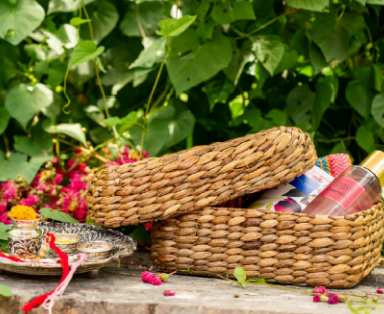 Shaded Straw Gift Box