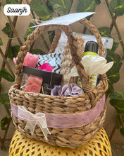Load image into Gallery viewer, Bridesmaid Self-Care Hamper - Customized
