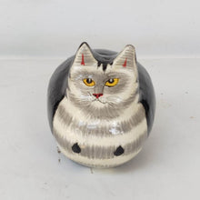 Load image into Gallery viewer, Saanjh Paper Mache  - Cat
