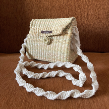 Load image into Gallery viewer, Neutral Straw Macrame Sling Bag | White
