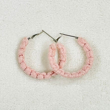 Charger l'image dans la galerie, Pink Macrame hoop earrings online india wholesale handmade gifts for her valentine's day birthday bridesmaid mothers day gift

