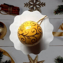 Lade das Bild in den Galerie-Viewer, Paper Mache Xmas Ornament Gold Leaf - Pack of 3
