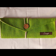 Load image into Gallery viewer, Jute 3-Fold Envelope Pouch

