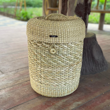 Lade das Bild in den Galerie-Viewer, Kauna Straw Handwoven Laundry Bag - Large
