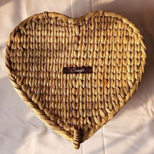Load image into Gallery viewer, Kauna Straw Handwoven Heart In A Box
