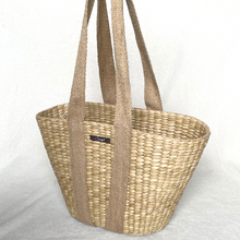 Charger l&#39;image dans la galerie, Saanjh Designer Tote Cane Basket Bag | Spring &amp; Autumn All-season Handbag
