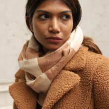 Load image into Gallery viewer, Handloom Cashmere Muffler - Peach Broad Lined
