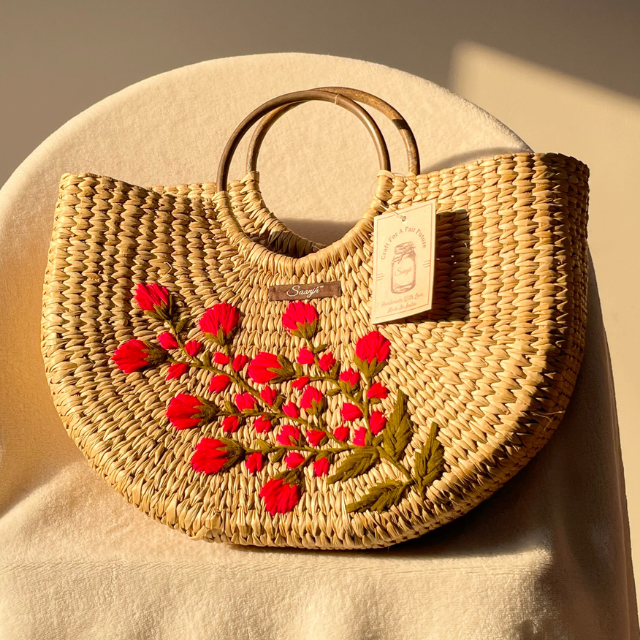Red Bouquet Water Reed Handwoven Embroidered Handbag