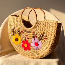 Lade das Bild in den Galerie-Viewer, Three Flower Water Reed Handwoven Embroidered Handbag, Tiffin Bag
